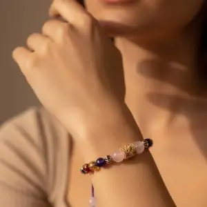 Gelang Dewi Cinta – Pesona Romantisme, Harmoni & Daya Pikat